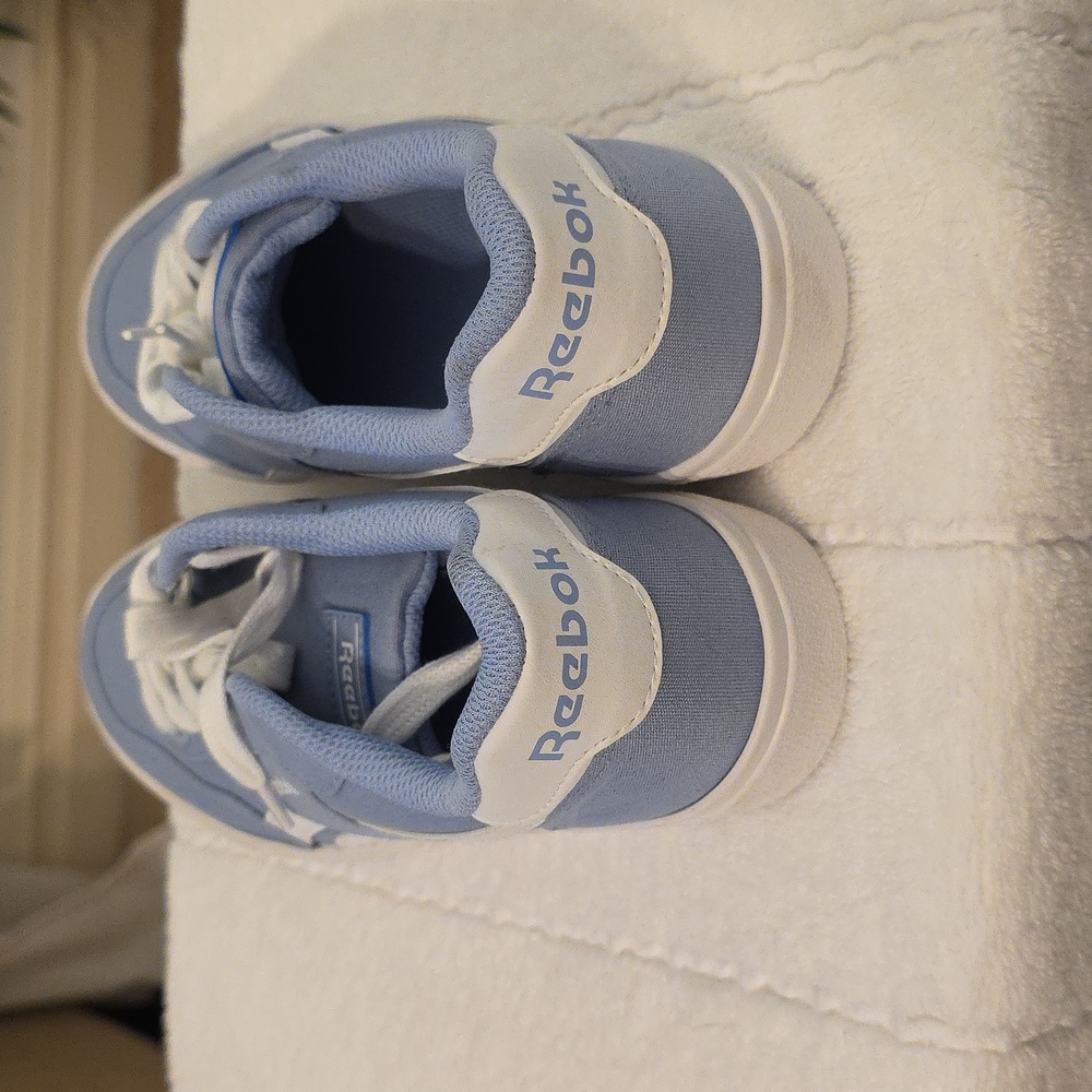 Reebok Light Blue and White Casual Shoes - Picture 3 of 5